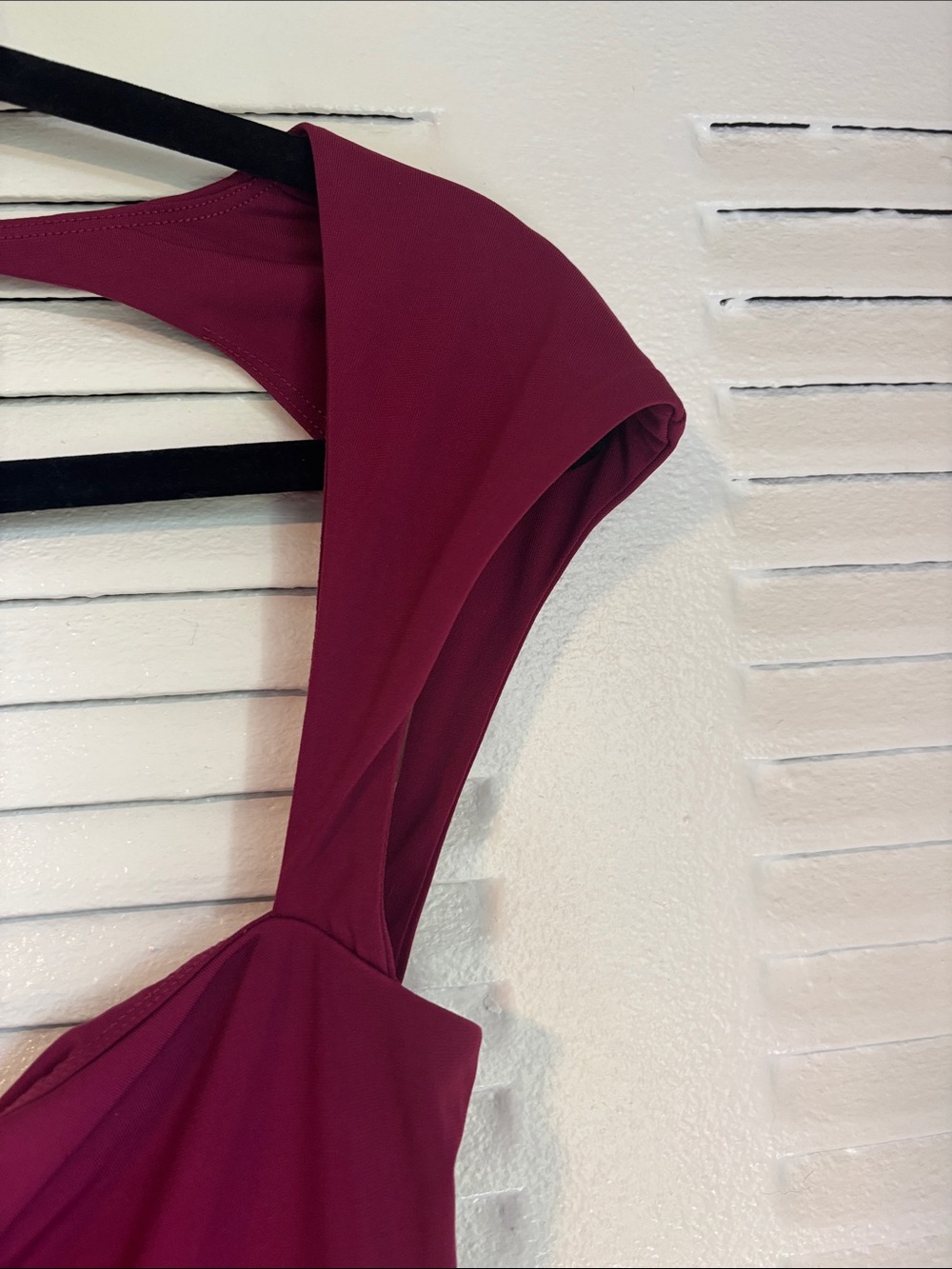 Garage Deep Raspberry Ruched Cap Sleeve Top | Size L - Picture 5 of 10